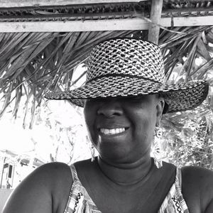 Meet your Posher, Luzmila